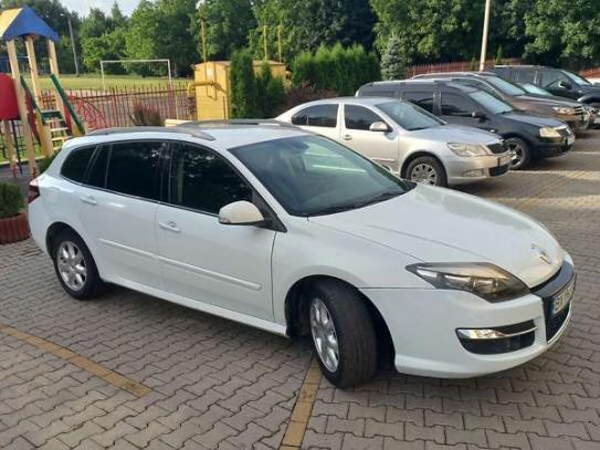 Renault Laguna
                          2011г. в рассрочку