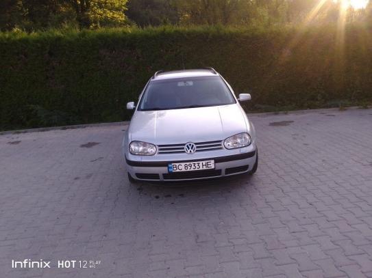 Volkswagen Golf
                            2000г. в рассрочку