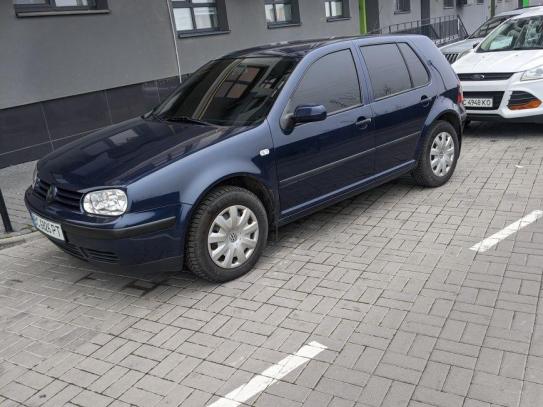 Volkswagen Golf 2000г. в рассрочку