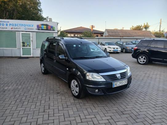 Dacia Logan                           2011г. в рассрочку