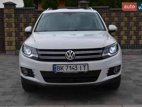 Volkswagen Tiguan
                          2016г. в рассрочку