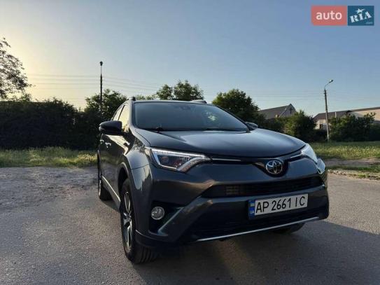 Toyota Rav4                            2015г. в рассрочку