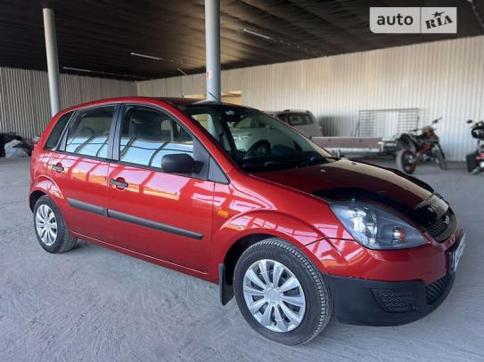 Ford Fiesta
                          2006г. в рассрочку