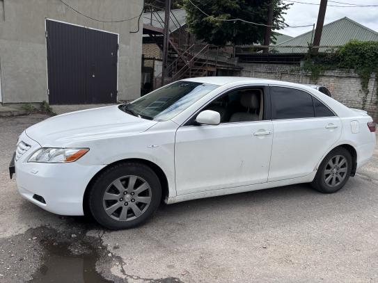 Toyota Camry                           2007г. в рассрочку