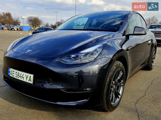 Tesla Model y                         2024г. в рассрочку