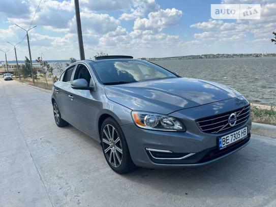 Volvo S60 2016р. у розстрочку