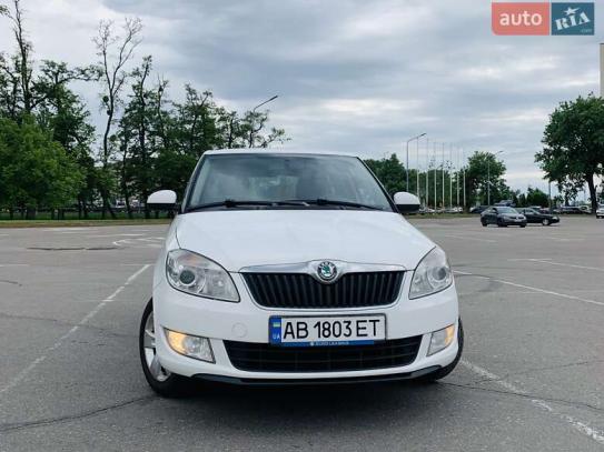 Skoda Fabia                           2011г. в рассрочку