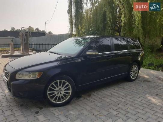 Volvo V50 2009р. у розстрочку