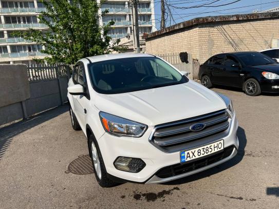 Ford Escape                          2017г. в рассрочку