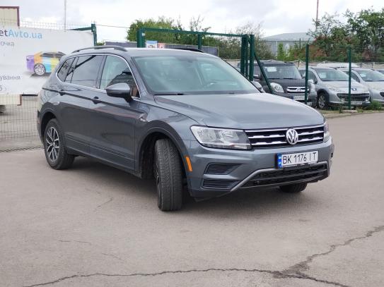 Volkswagen Tiguan                          2019г. в рассрочку