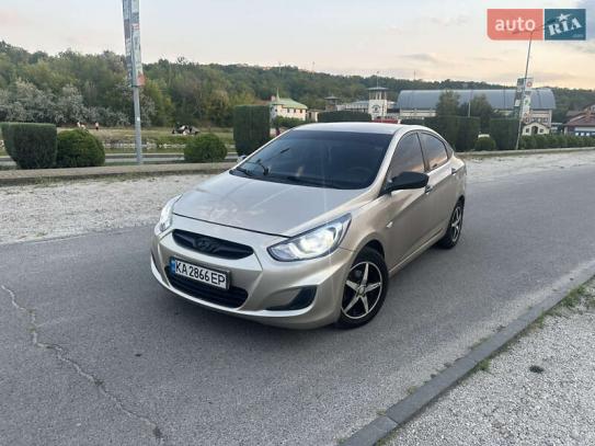 Hyundai Accent
                          2011г. в рассрочку