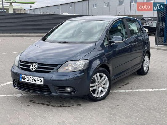 Volkswagen Golf plus
                       2006г. в рассрочку