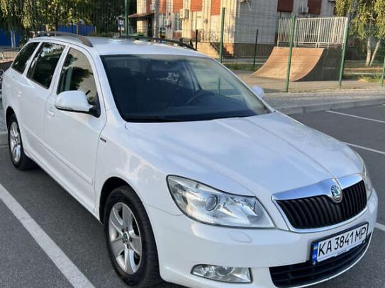 Skoda Octavia 2012р. у розстрочку