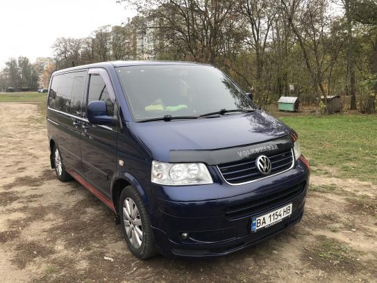 Volkswagen Multivan 2005г. в рассрочку