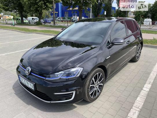 Volkswagen E-golf 2019р. у розстрочку