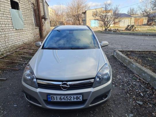 Opel Astra                           2006г. в рассрочку