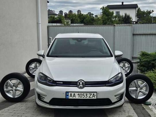 Volkswagen E-golf 2018р. у розстрочку
