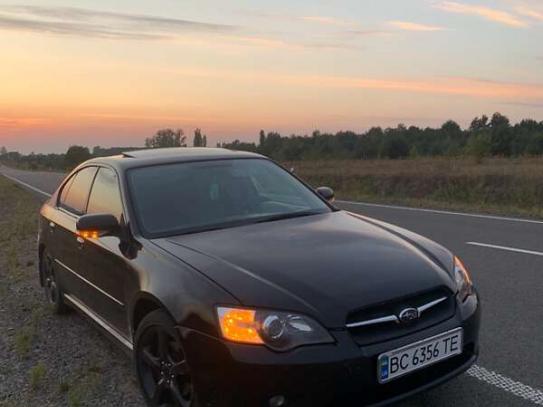 Subaru Legacy 2006р. у розстрочку