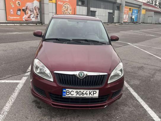 Skoda Fabia                           2012г. в рассрочку