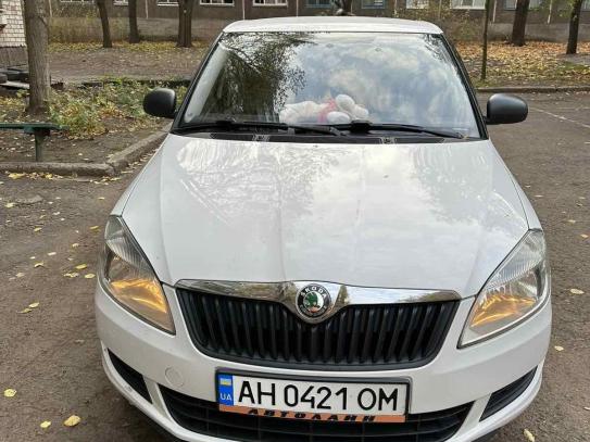 Skoda Fabia                           2011г. в рассрочку