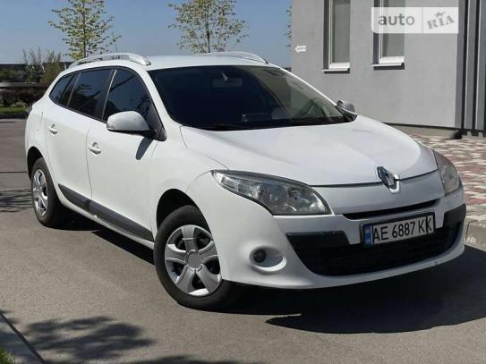 Renault Megane
                          2011г. в рассрочку