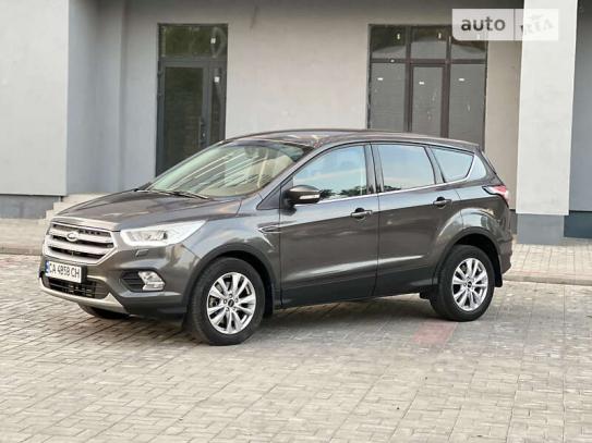 Ford Kuga 2018г. в рассрочку