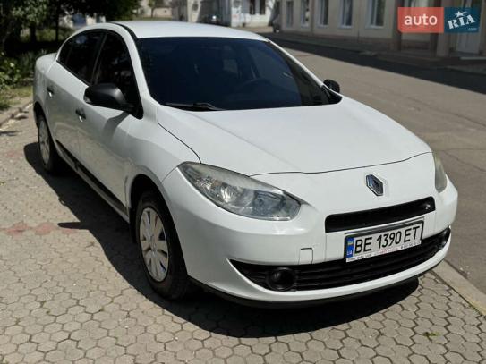 Renault Fluence                         2012г. в рассрочку