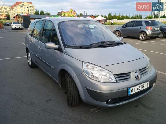 Renault Grand scenic                    2004г. в рассрочку