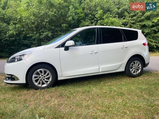Renault Grand scenic
                    2014г. в рассрочку