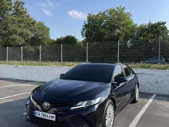 Toyota Camry                           2018г. в рассрочку