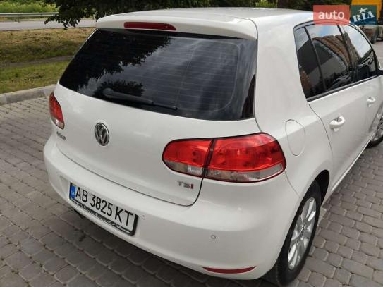 Volkswagen Golf
                            2009г. в рассрочку