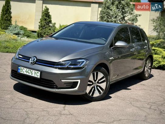 Volkswagen E-golf                          2019г. в рассрочку
