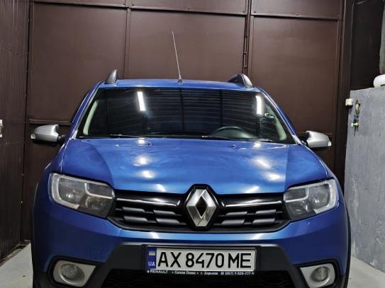 Renault Sandero                         2017г. в рассрочку