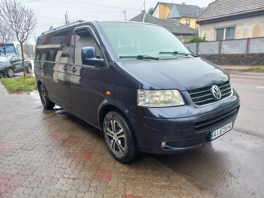 Volkswagen Transporter
                     2007г. в рассрочку