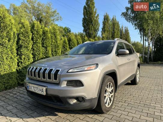 Jeep Cherokee                        2017г. в рассрочку