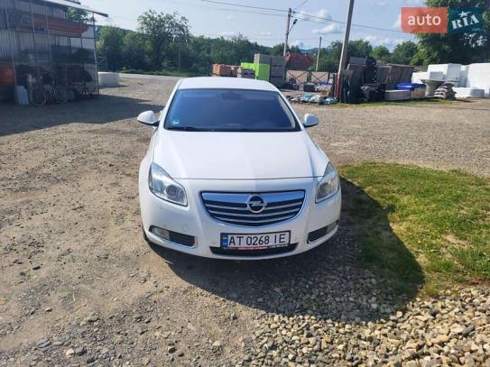 Opel Insignia                        2010г. в рассрочку