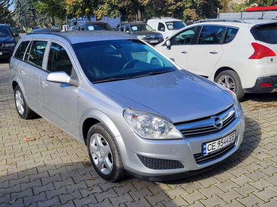 Opel Astra 2008г. в рассрочку