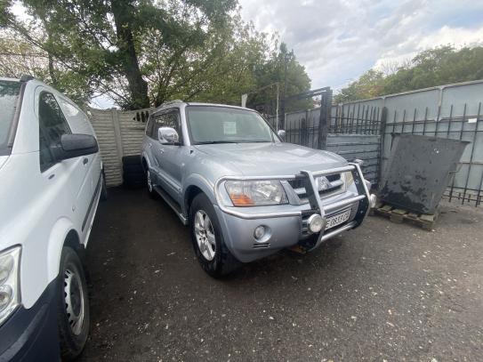 Mitsubishi Pajero 2006г. в рассрочку