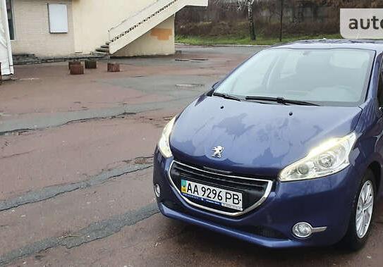 Peugeot 208 2013г. в рассрочку