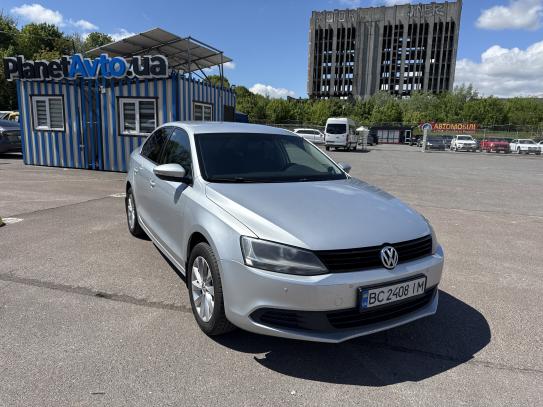 Volkswagen Jetta                           2014г. в рассрочку