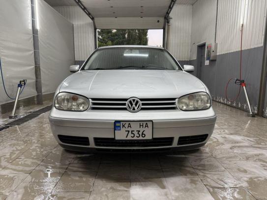 Volkswagen Golf
                            2003г. в рассрочку