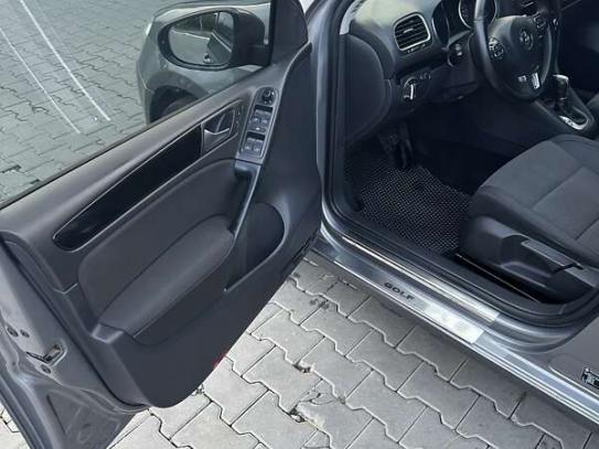 Volkswagen Golf 2012g. in Raten