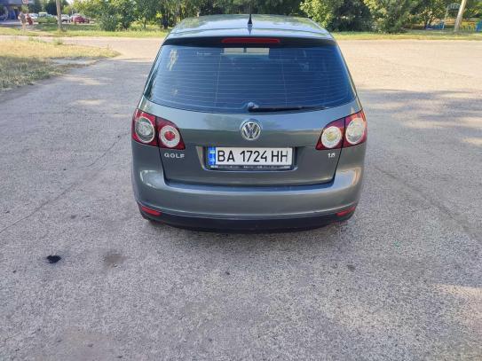 Volkswagen Golf plus                       2005г. в рассрочку