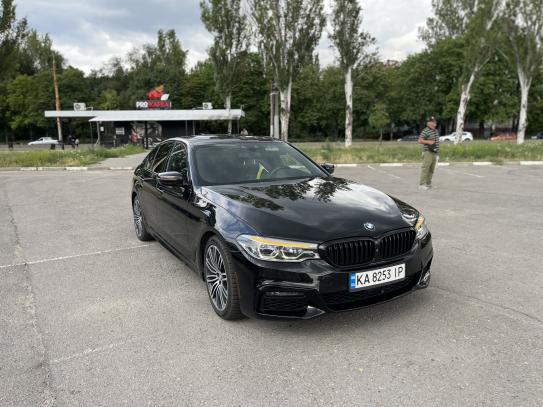 Bmw 530e                            2019г. в рассрочку