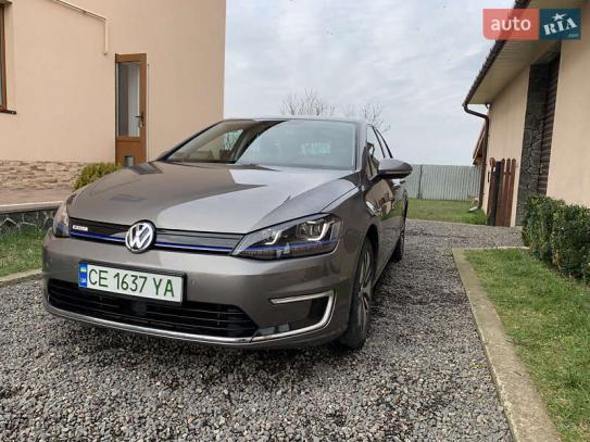 Volkswagen E-golf 2015г. в рассрочку