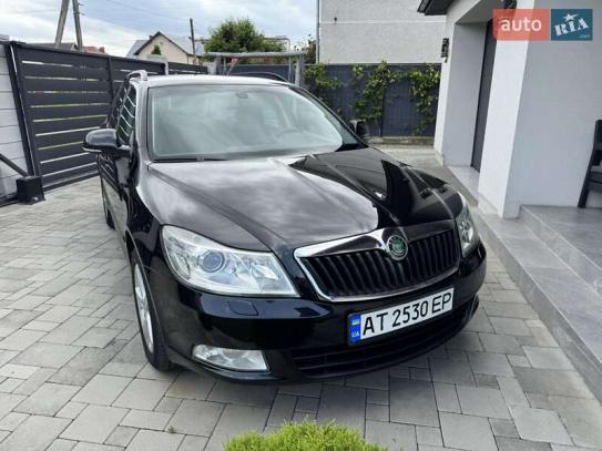 Skoda Octavia                         2012г. в рассрочку