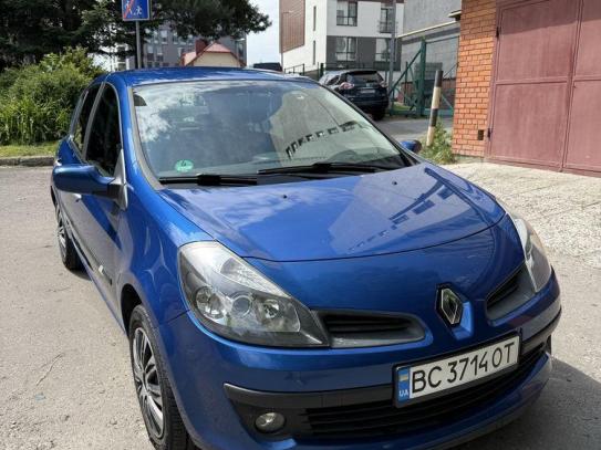 Renault Clio                            2008г. в рассрочку