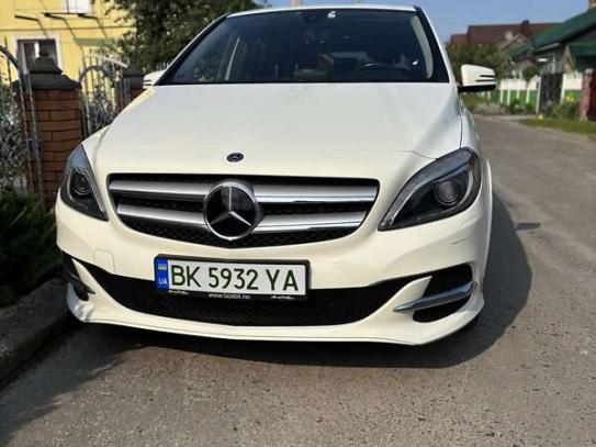 Mercedes-benz B-class                         2017г. в рассрочку