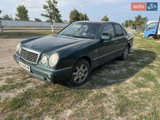 Mercedes-benz E 280                           1998г. в рассрочку