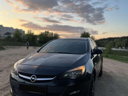 Opel Astra 2012р. у розстрочку